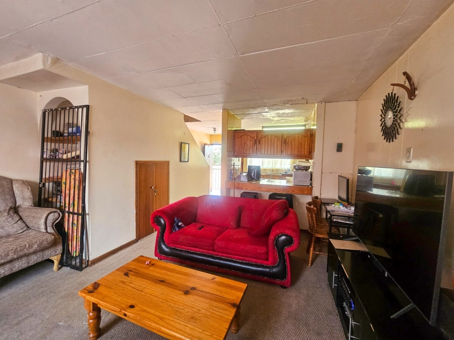 2 Bedroom Property for Sale in Potchefstroom North West